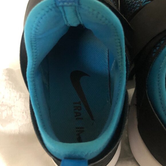 Nike Air Zoom Strong Women Training Shoes - Picture 7 of 16